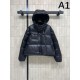 MONCLER Down Jacket 2025 New Autumn/Winter Style for a mature look MONCLER Down Jacket 2025 New Autumn/Winter Style for a mature look