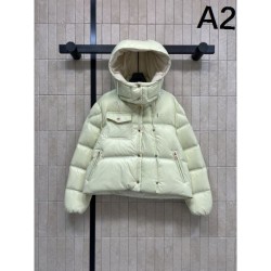 MONCLER Down Jacket 2025 New Autumn/Winter Style for a mature look