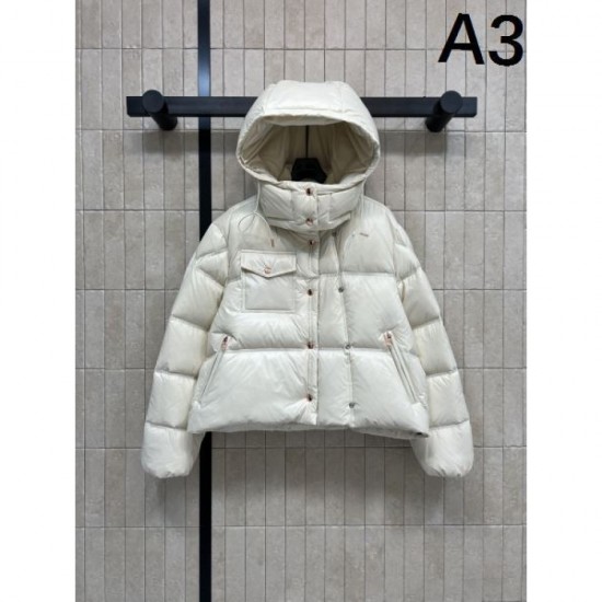 MONCLER Down Jacket 2025 New Autumn/Winter Style for a mature look MONCLER Down Jacket 2025 New Autumn/Winter Style for a mature look