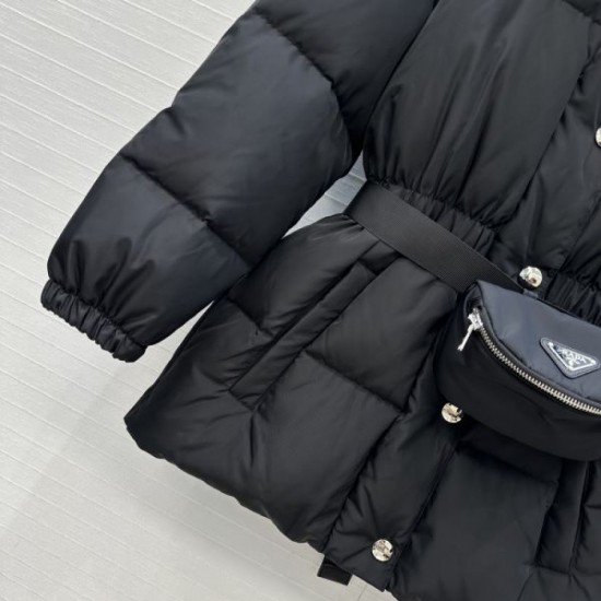 PRADA Down Jacket 2025 Autumn/Winter New Item This season's sure to be a hit! PRADA Down Jacket 2025 Autumn/Winter New Item This season's sure to be a hit!