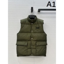 PRADA Down Vest New Fall/Winter 2025 Trendy item that can be used for fall style
