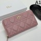 2025FW Long Wallet DIOR Dior Classic yet fresh charm