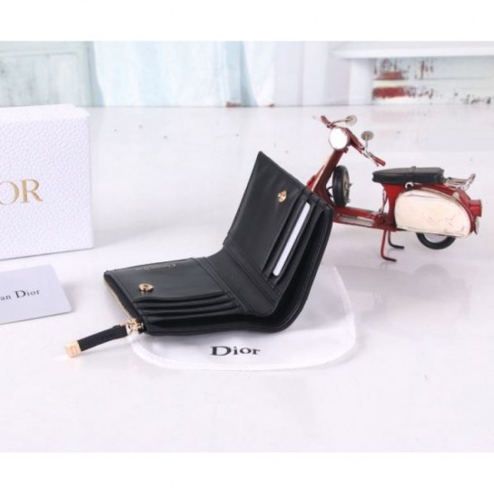 2025FW Bifold Wallet DIOR A must-see for Dior fans, the latest autumn/winter item
