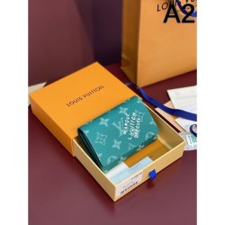 2025SS Highly sensitive celebrities love GUCCI Tri-fold Wallet
