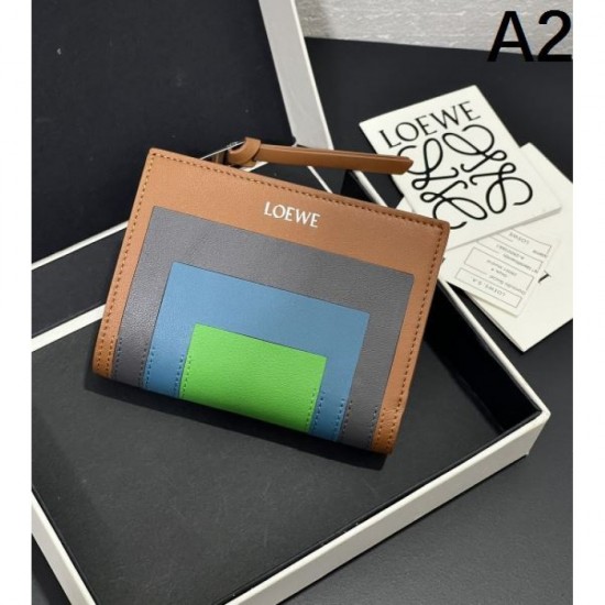 2025FW Bifold Wallet LOEWE A must-see new item for fans that is perfect for the fall/winter season