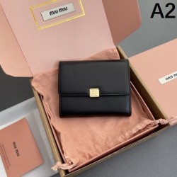 2025SS Continuing brand MIU MIU Miu Trifold Wallet