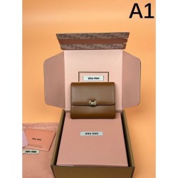 2025SS New Spring/Summer look added MIU MIU Miu Miu Tri-fold Wallet