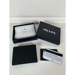2025SS PRADA Bifold Wallet is a popular choice among fashionable people