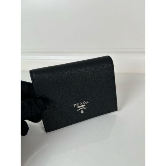 2025SS PRADA Bifold Wallet is a popular choice among fashionable people 2025SS PRADA Bifold Wallet is a popular choice among fashionable people