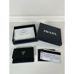 2025SS PRADA card case with a presence every season