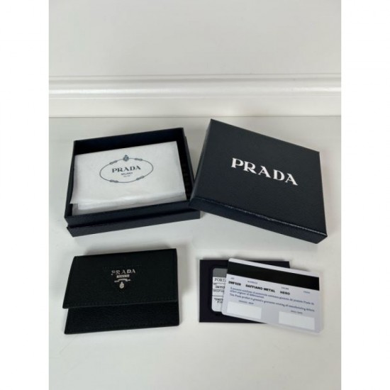 2025SS PRADA card case with a presence every season 2025SS PRADA card case with a presence every season