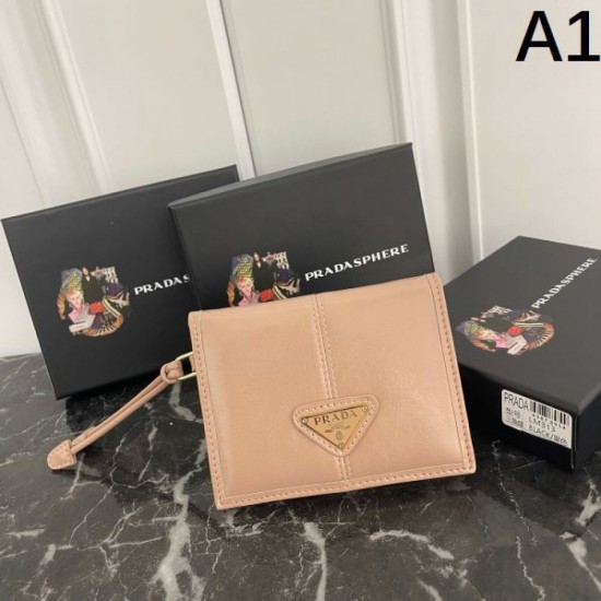 2025FW Bifold Wallet PRADA Eye-catching, must-see winter new product
