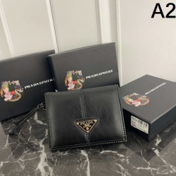 2025FW Bifold Wallet PRADA Eye-catching, must-see winter new product