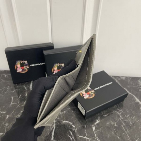 2025FW Bifold Wallet PRADA Eye-catching, must-see winter new product
