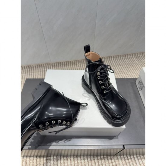 2025FW Absolutely cute and talked about LOEWE boots