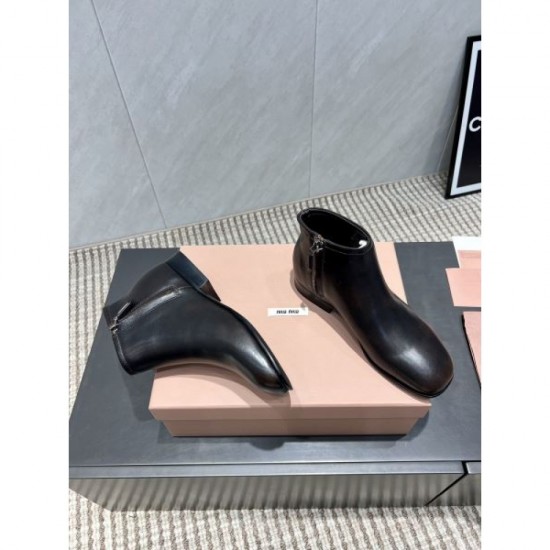 2025FW Women's Boots MIU MIU Elegant boots perfect for adult women