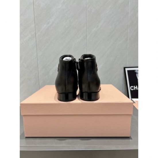 2025FW Women's Boots MIU MIU Elegant boots perfect for adult women