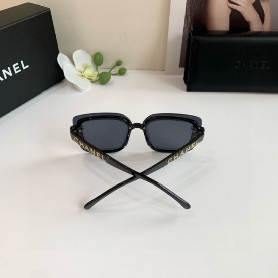 2025FW Sunglasses CHANEL CHANEL Elegant design that stands out with sophisticated charm