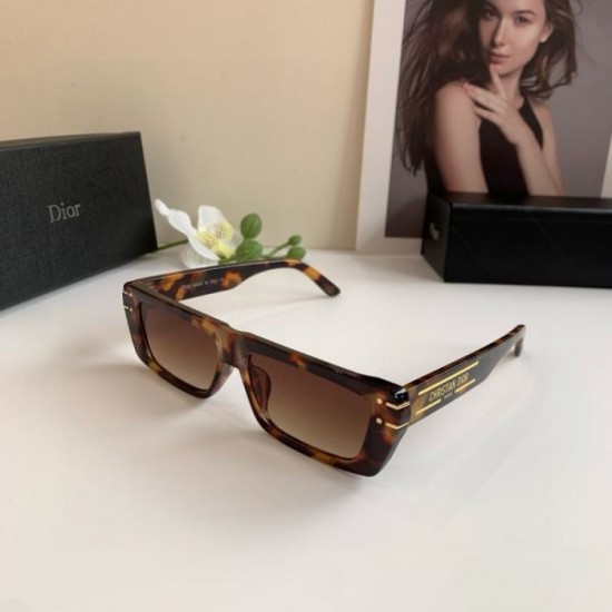2025FW Sunglasses DIOR A must-see item that is definitely on-trend