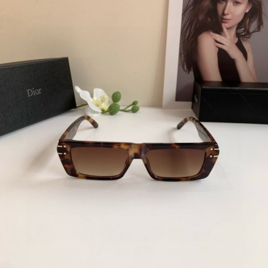 2025FW Sunglasses DIOR A must-see item that is definitely on-trend