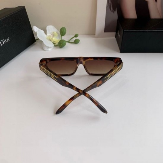 2025FW Sunglasses DIOR A must-see item that is definitely on-trend