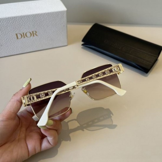 2025FW Sunglasses DIOR A new model that is at the forefront of fashion