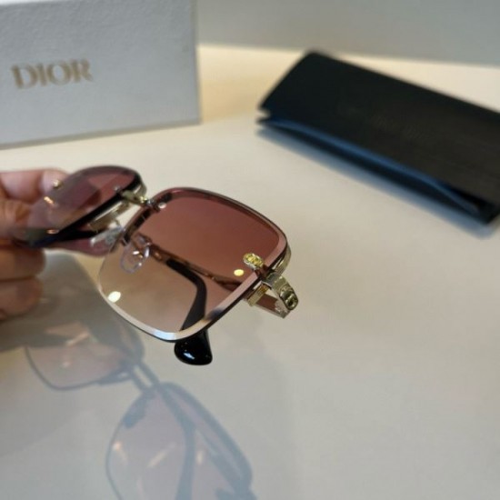 2025FW Sunglasses DIOR Dior Attractive design with an outstanding presence