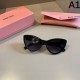 2025FW Sunglasses MIU MIU Versatile design that can be worn with many different outfits