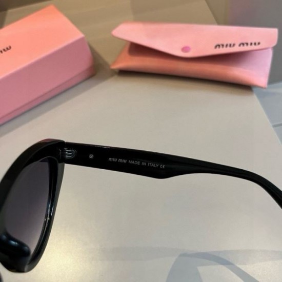 2025FW Sunglasses MIU MIU Versatile design that can be worn with many different outfits