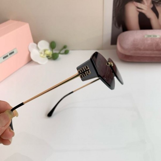 2025FW Sunglasses MIU MIU A must-have item this season