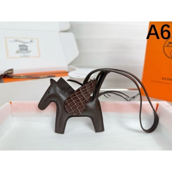 2025SS Keychain HERMES Hermes A sophisticated new design that will attract attention in the summer 2025SS Keychain HERMES Hermes A sophisticated new design that will attract attention in the summer