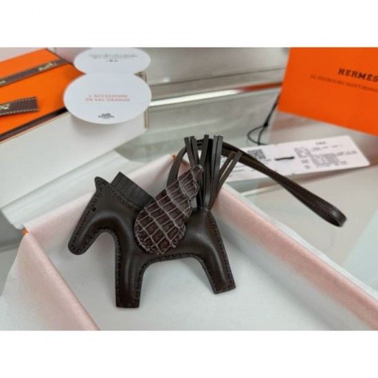2025SS Keychain HERMES Hermes A sophisticated new design that will attract attention in the summer 2025SS Keychain HERMES Hermes A sophisticated new design that will attract attention in the summer
