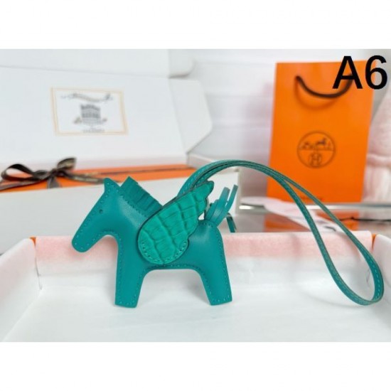 2025SS Keychain HERMES Summer New Item A must-see for fans 2025SS Keychain HERMES Summer New Item A must-see for fans