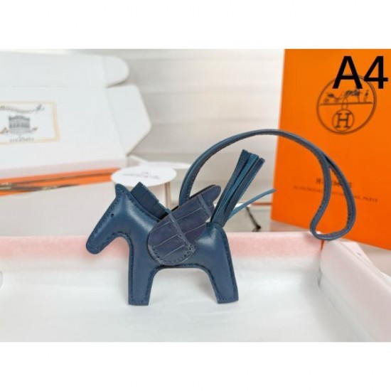 2025SS Keychain HERMES Hermes A new summer product full of trendy feeling that will make you fall in love with 2025SS Keychain HERMES Hermes A new summer product full of trendy feeling that will make you fall in love with