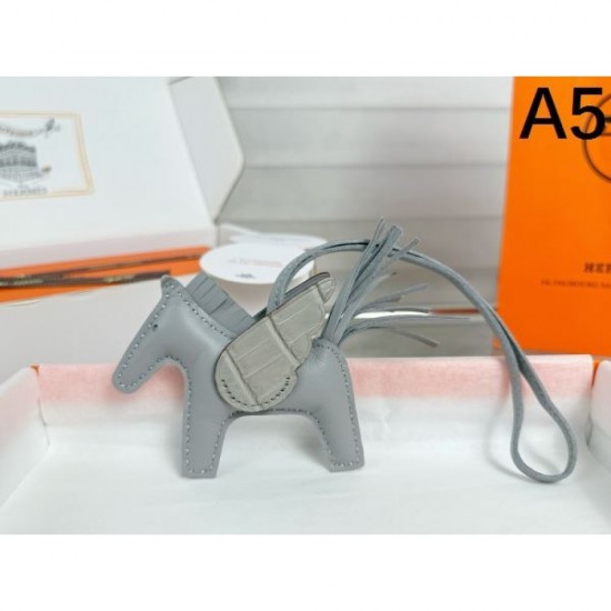 2025SS Keychain HERMES Hermes A new summer product full of trendy feeling that will make you fall in love with 2025SS Keychain HERMES Hermes A new summer product full of trendy feeling that will make you fall in love with