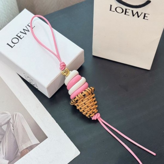 2025SS Keychain LOEWE Explosively popular! This season's classic luxury keychain