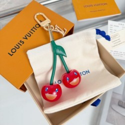 2025SS Keychain LOUIS VUITTON Louis Vuitton Luxury brands that are attracting attention this season