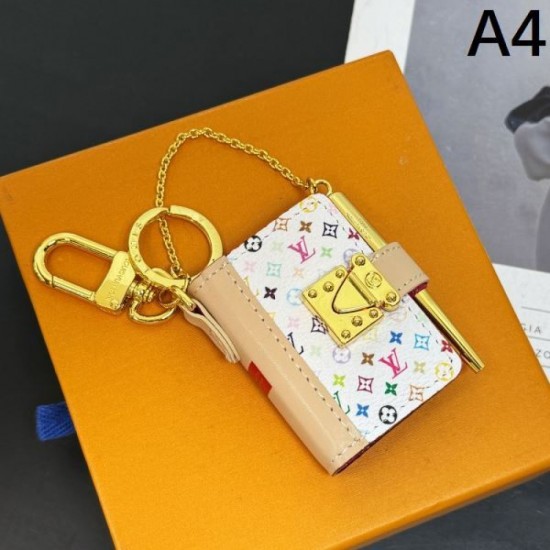 2025SS Keychain LOUIS VUITTON Louis Vuitton The latest style that will give you a modern look
