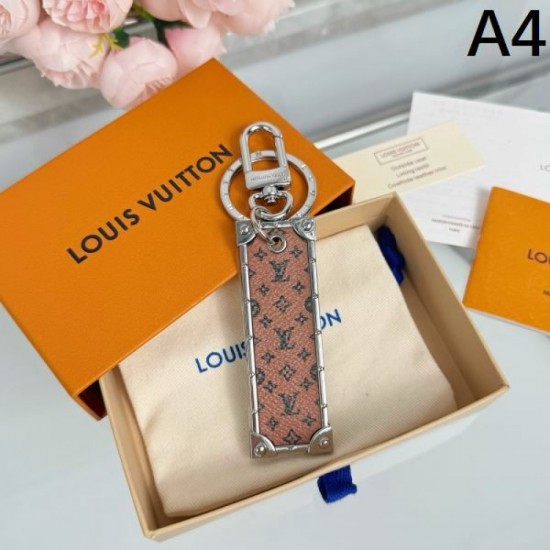2025SS Keychain LOUIS VUITTON Louis Vuitton A one-point item that will enhance your fashion sense