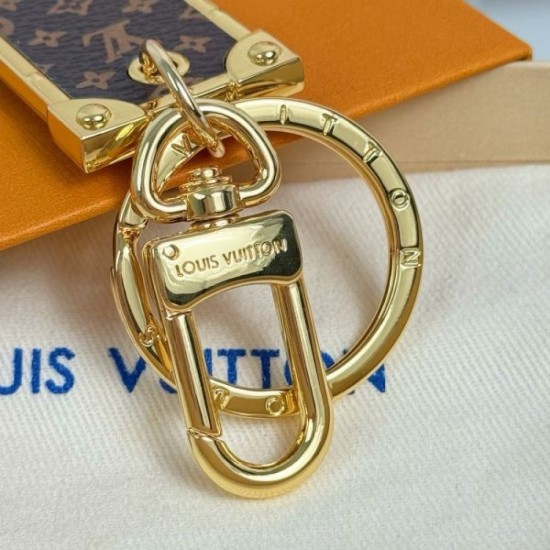 2025SS Keychain LOUIS VUITTON Louis Vuitton A one-point item that will enhance your fashion sense
