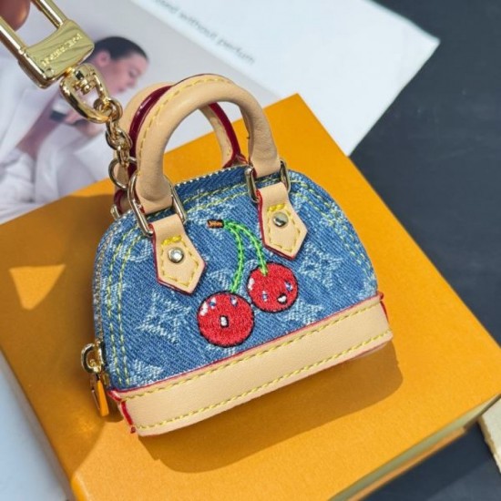 2025SS Keychain LOUIS VUITTON Louis Vuitton Perfect for the classic and popular street style