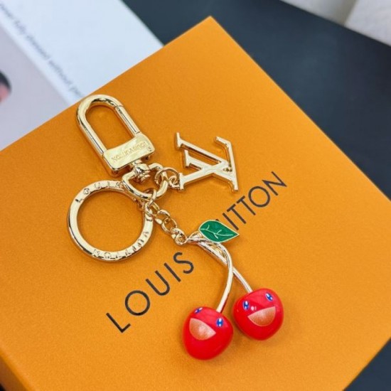 2025SS Keychain LOUIS VUITTON Louis Vuitton Eye-catching trendy design that stands out in the summer