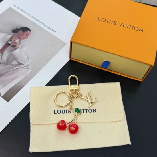 2025SS Keychain LOUIS VUITTON Louis Vuitton Eye-catching trendy design that stands out in the summer