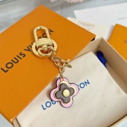 2025SS Keychain LOUIS VUITTON Louis Vuitton Summer new product with a flood of fans First come, first served