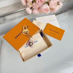 2025SS Keychain LOUIS VUITTON Louis Vuitton Summer new product with a flood of fans First come, first served