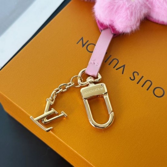 2025SS Keychain LOUIS VUITTON Louis Vuitton Luxury accessories that are attracting attention from celebrities and celebrities 2025SS Keychain LOUIS VUITTON Louis Vuitton Luxury accessories that are attracting attention from celebrities and celebrities