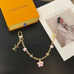 2025SS Keychain LOUIS VUITTON Louis Vuitton A classic keychain that can be used at the change of seasons
