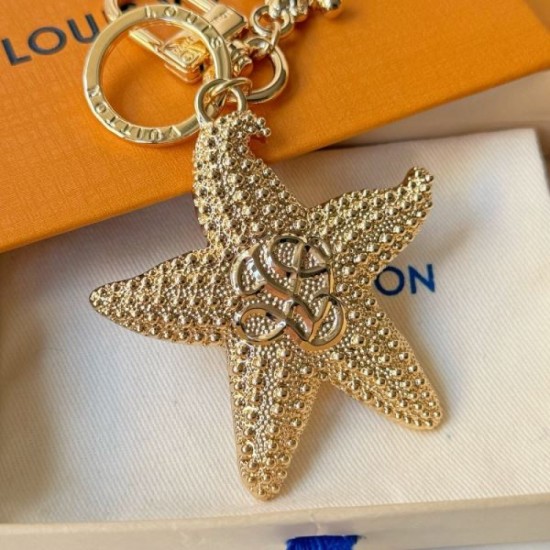 2025SS Keychain LOUIS VUITTON Louis Vuitton is sure to be a hit! Popular summer model 2025SS Keychain LOUIS VUITTON Louis Vuitton is sure to be a hit! Popular summer model