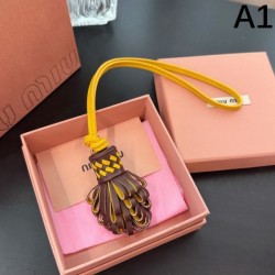 2025SS Keychain MIU MIU Summer new releases are coming out one after another for those with high fashion sensitivity