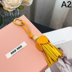 2025SS Keychain MIU MIU Miu Miu A feminine new product with a summery feel